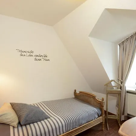 Ferienhaus-hoppe-wohnung-01 *